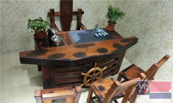 阿勒泰市老船木家具茶桌茶台办公桌餐桌沙发茶几吧台椅子实木门