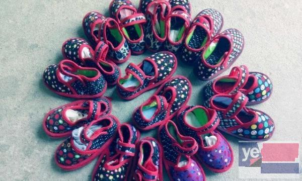 手工制作幼儿布鞋