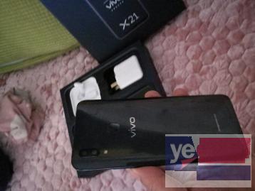 VIVOX21原装手机，盒子发票保修卡配件齐全