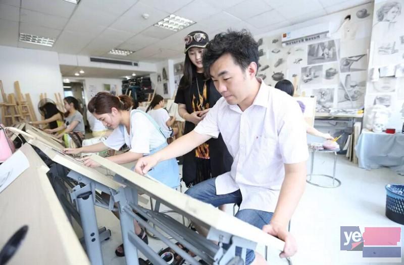 上海美术培训机构 启发创造性思维 成就学员艺术梦想