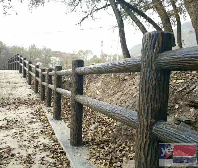 南京江宁区水泥仿木护栏河道景观栏杆混凝土木纹栅栏新农村围栏